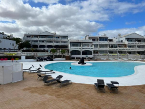 Apartamento con piscina en Costa Teguise